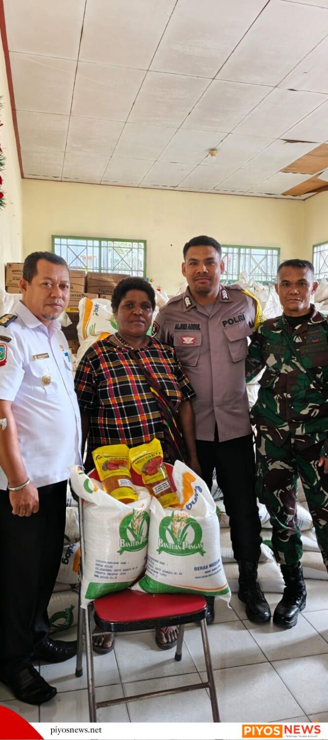 
					Kelurahan Inauga Salurkan Bantuan Pangan Bapanas untuk 2.308 KK