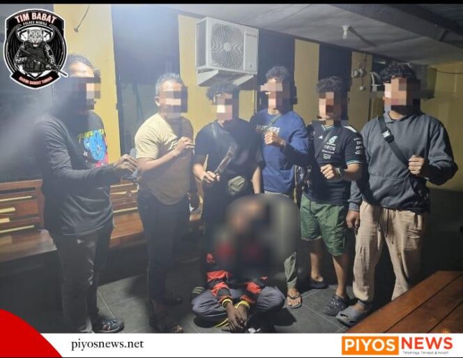 
					Polisi Tangkap Terduga Pelaku Penikaman di Dermaga Pomako Timika, Korban Tewas dengan Luka di Dada