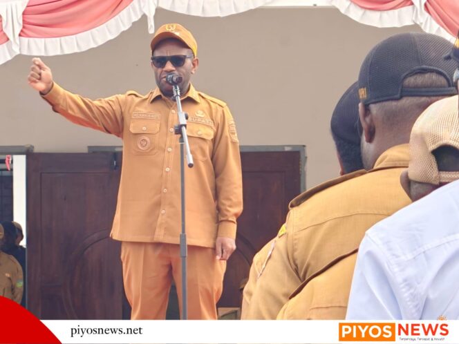 
					Bupati Deiyai Pastikan Honor Pendidikan dan Kesehatan Dibayar Melalui Rekening