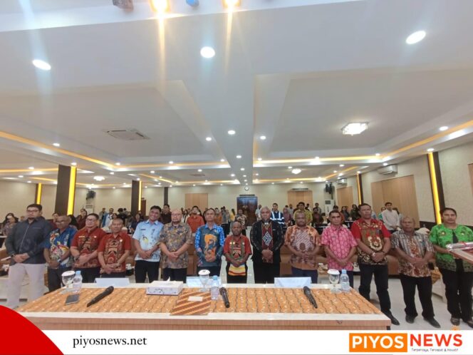 
					Dorong Iklim Investasi Kondusif, Pemkab Mimika Perkuat Pemahaman Pelaku Usaha tentang OSS-RBA