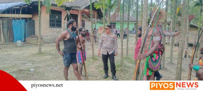
					Polisi Minta Warga Kwamki Narama Tolak Provokasi dan Bentrokan Demi Kedamaian