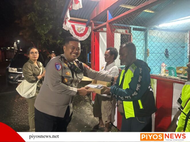
					Polisi dan Pemerintah Distrik Bersinergi, Pos PEKA HARD Terima Bantuan 3 HT
