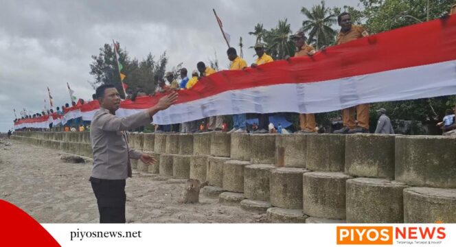 
					Kapolsek Mimika Barat: Patriotisme Warga Distrik Amar Luar Biasa, 1.000 Meter Benderah Merah Putih Berhasil Dibentangkan 