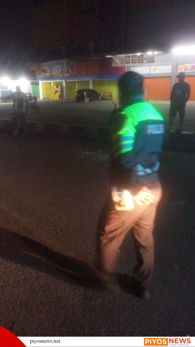 
					Batu di Badan Jalan Berujung Kecelakaan Tunggal di Pasar Lama Timika