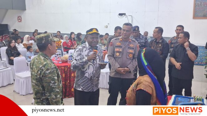 
					Penyulutan Obor Prasetya Tandai Peringatan HUT ke-81 RRI di Nabire