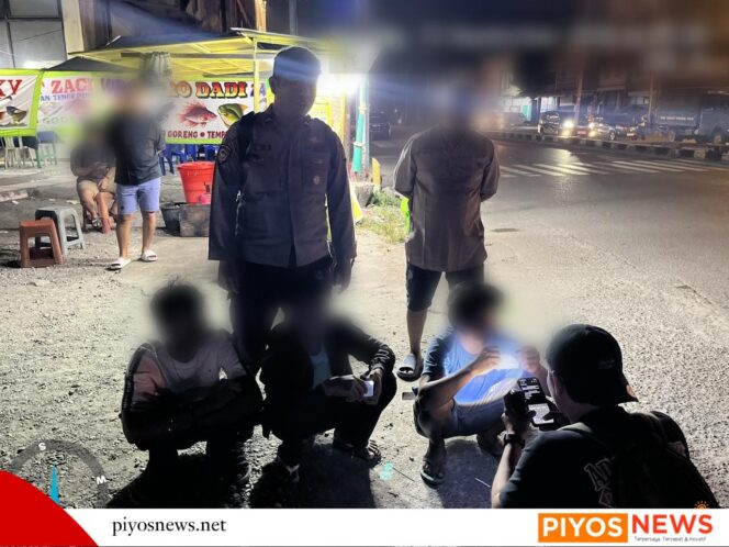 
					KRYD Polres Mimika, 5 Pembawa Sajam dan 28 Motor Tak Berkelengkapan Diamankan