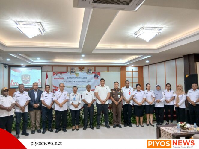 
					Kesbangpol Mimika Gelar FGD Pembinaan Kesadaran Bela Negara bagi ASN, Tekankan Profesionalitas dan Integritas