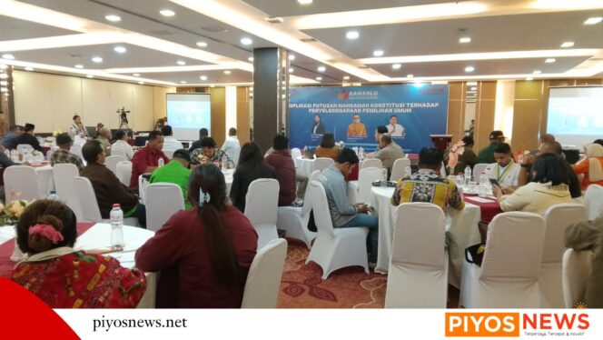 
					Bawaslu Mimika Bahas Dampak Putusan MK Jelang Pemilu 2029