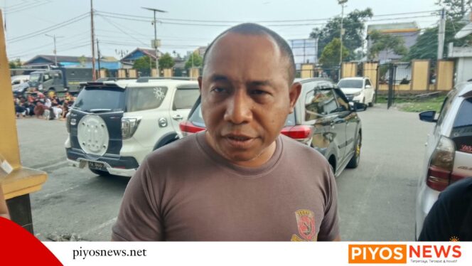 
					Polres Mimika Luruskan Isu Penyerangan Pos Sekat, Mobil Anggota Brimob Dibakar Massa